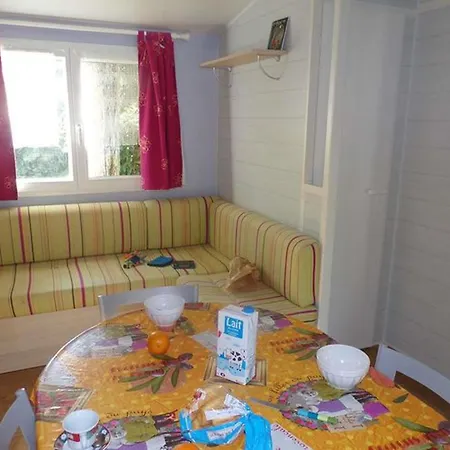 Camping Mobil Avec Terrasse A - Api-1-52-277 La Cassagne