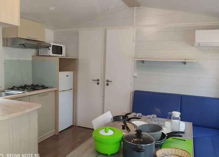 Mobil Avec Terrasse A - Api-1-52-277 אתר קמפינג